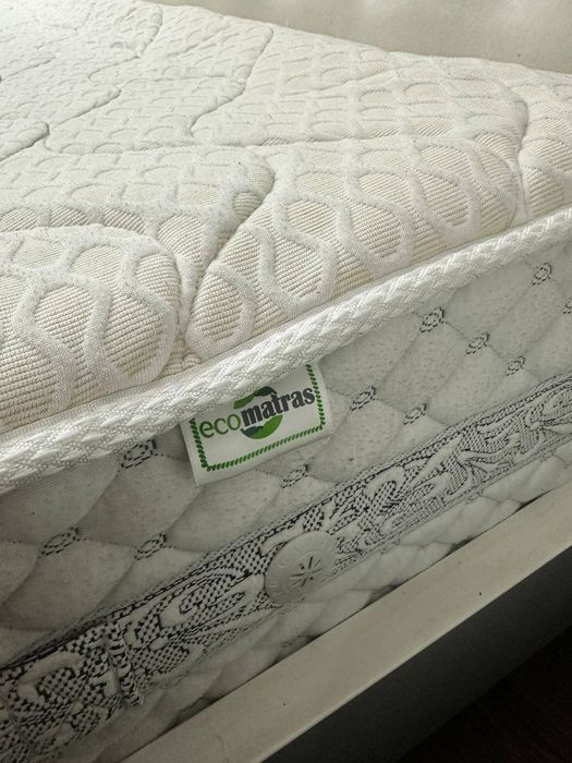 Продается матрас, ортопедический в отличном состоянии,