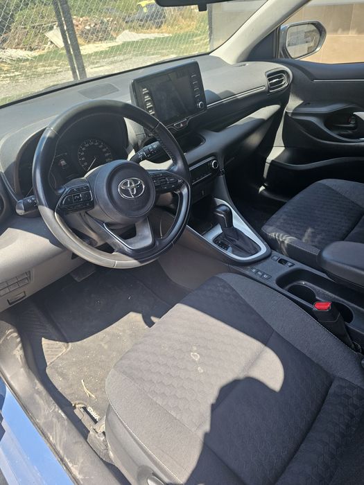 Пране на автосалон • Вътрешно и външно почистване •