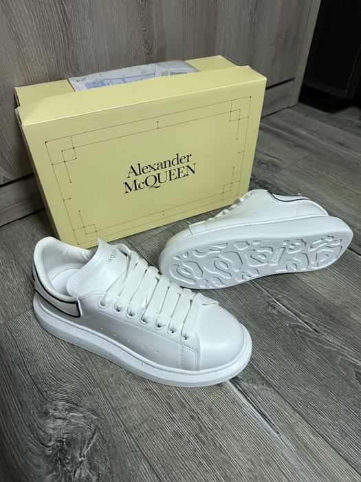 Adidasi AlexanderMcqueen model nou !