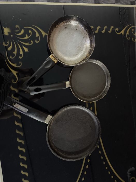 Сковородка и тефаль