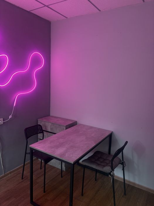 Аренда маникюрного стола