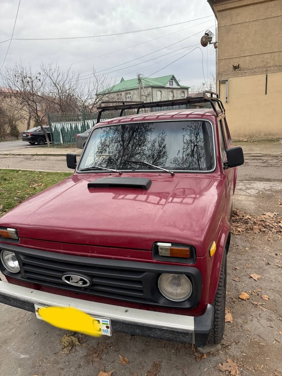 Niva 4×4  sotiladi srochna