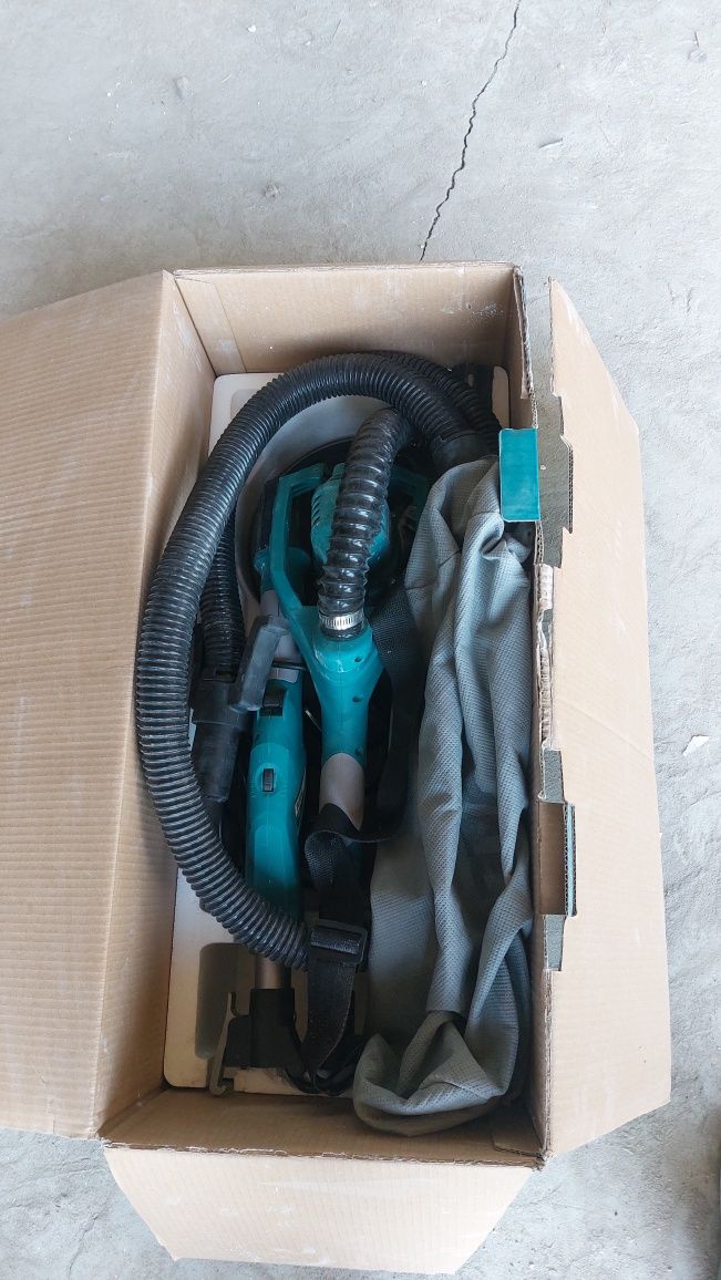 Shkurka aparat Total 1050w
