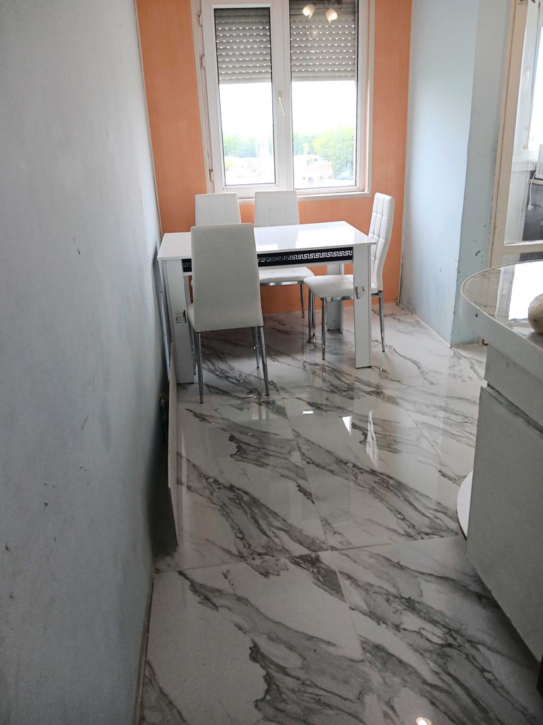 Дава се под наем Двустаен апартамент в Димитровград - 65 кв.м за 178.5 € - Снимка #4