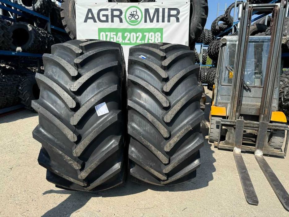 Anvelope noi 800/65R32 radiale marca CEAT pentru combina