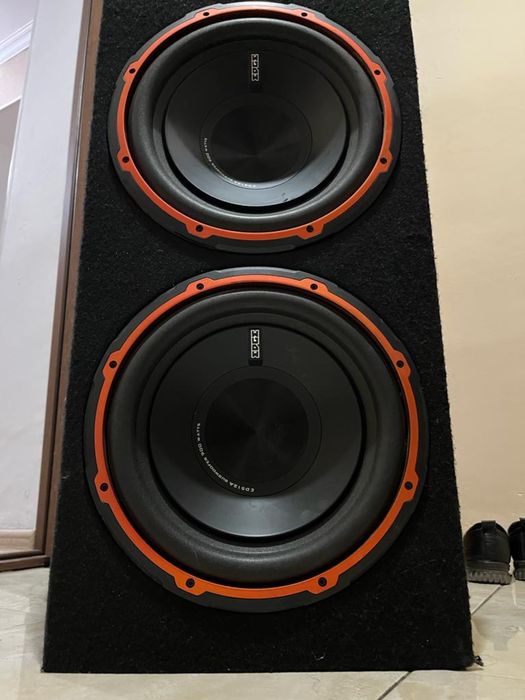 Продам саб  в хорошем состояний