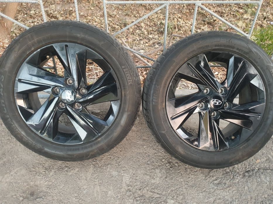 Продаётся диски комплект Элантра R16 всесезонки состояния отличное