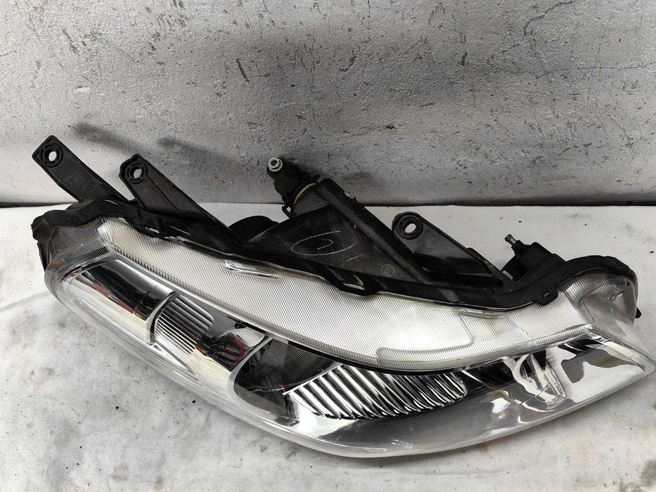 Оригинален фар Сузуки  Suzuki SX4