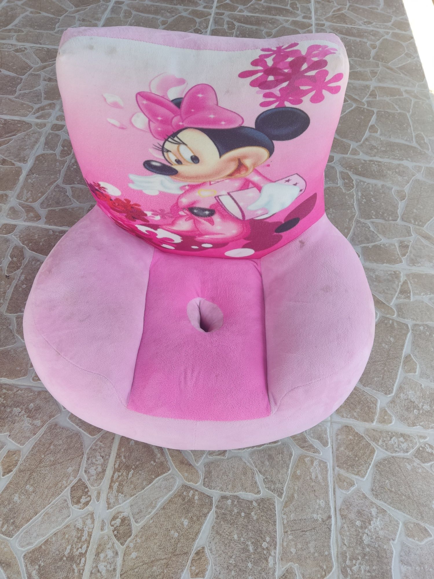 Fotoliu copii roz cu Minnie Mouse ca nou