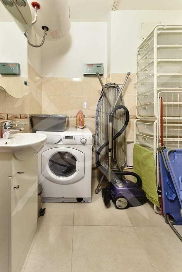 Дава се под наем Тристаен апартамент в Варна, Бриз - 120 кв.м за 575 € - Снимка #7