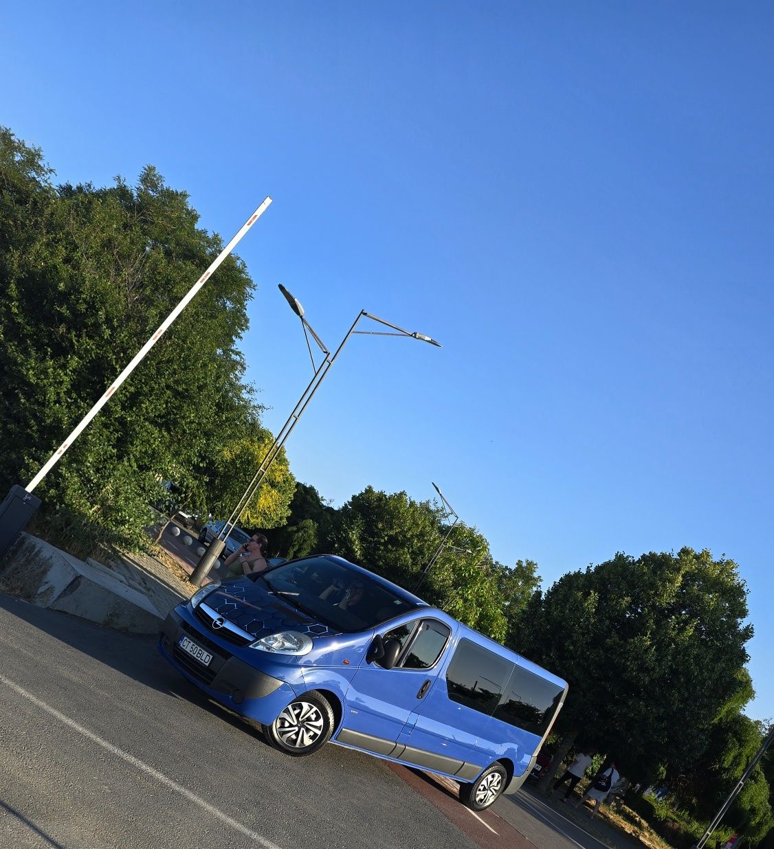 Vand/schimb Opel vivaro 2008 e4 2.5d 9 locuri loong