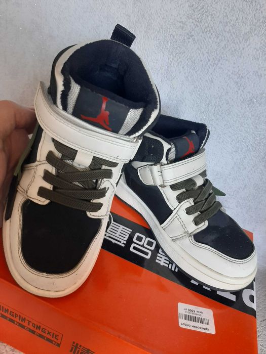 Продам ботиночки на мальчика