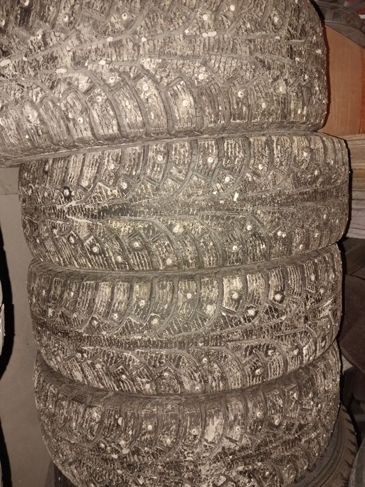 Продам зимние шины р15  185/65/15