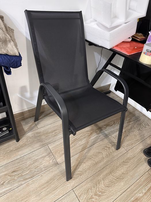 Scaun stivuibil LEKNES negru