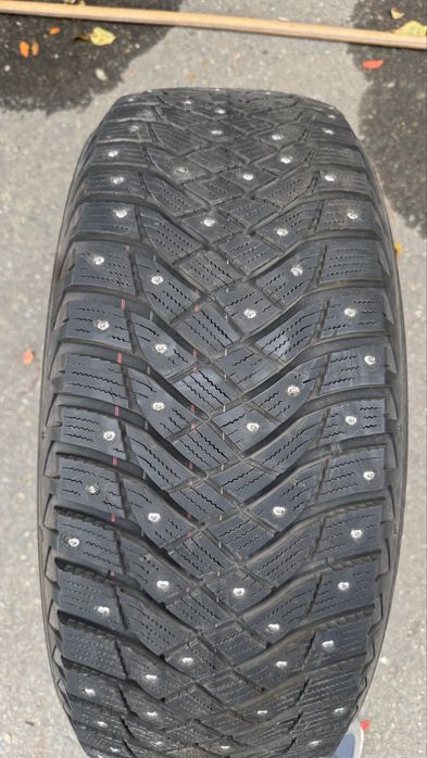 Шины зимние goodyear 235/55/19