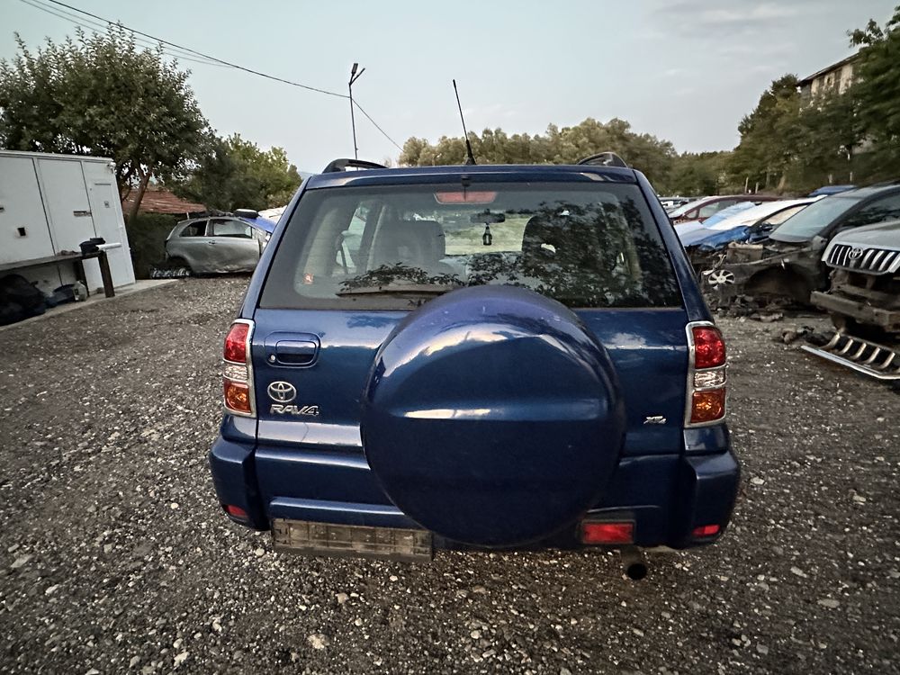Toyota RAV4 2.0 d4d 116 кс 2005г На части!