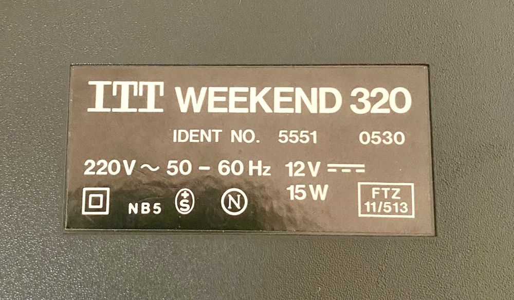 Радио касетофон ITT Weekend 320 винтидж като нов