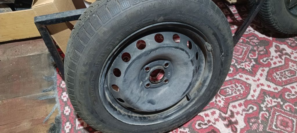 Гуми с джанти 175/65/15за Фиат Гранде Пунто