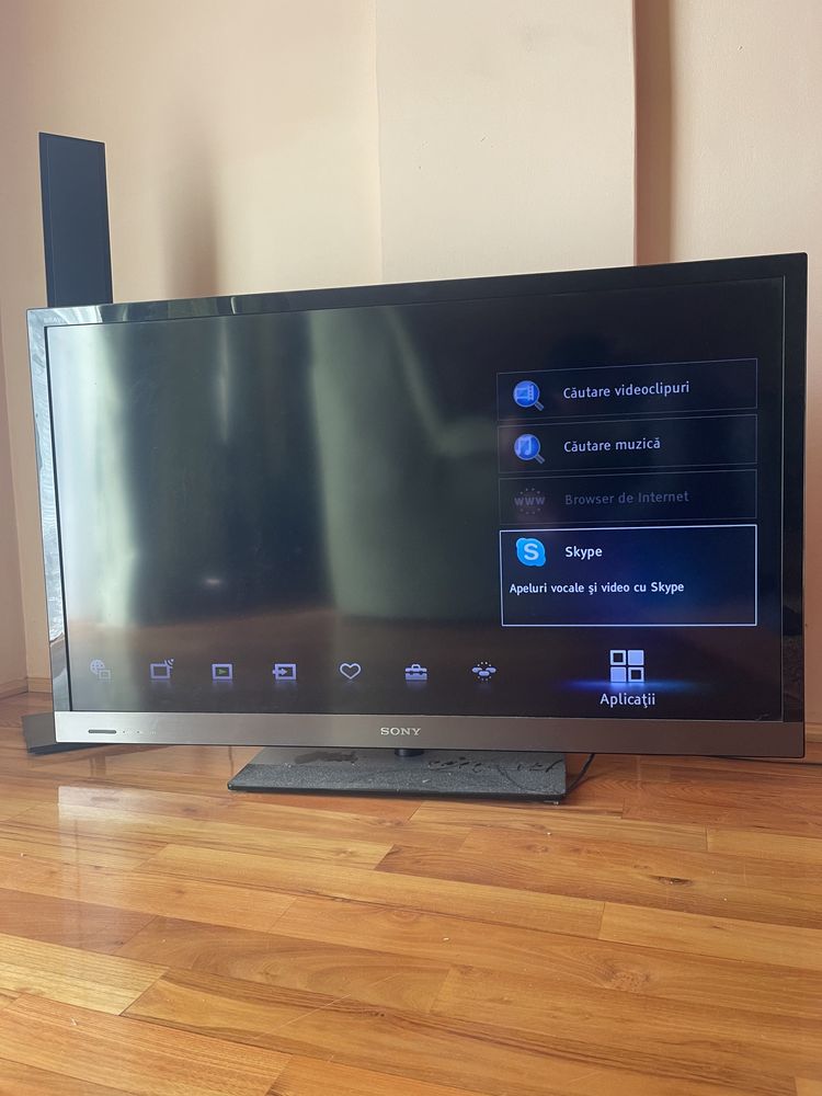 Televizor SONY Bravia KDL-46EX520 cu Home Cinema