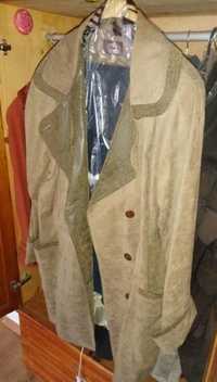 Дамско палто пастелно зеленикав цвят № XL