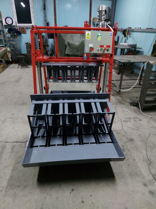 Presa / Vibropresa / Masina boltari oferta vacanta