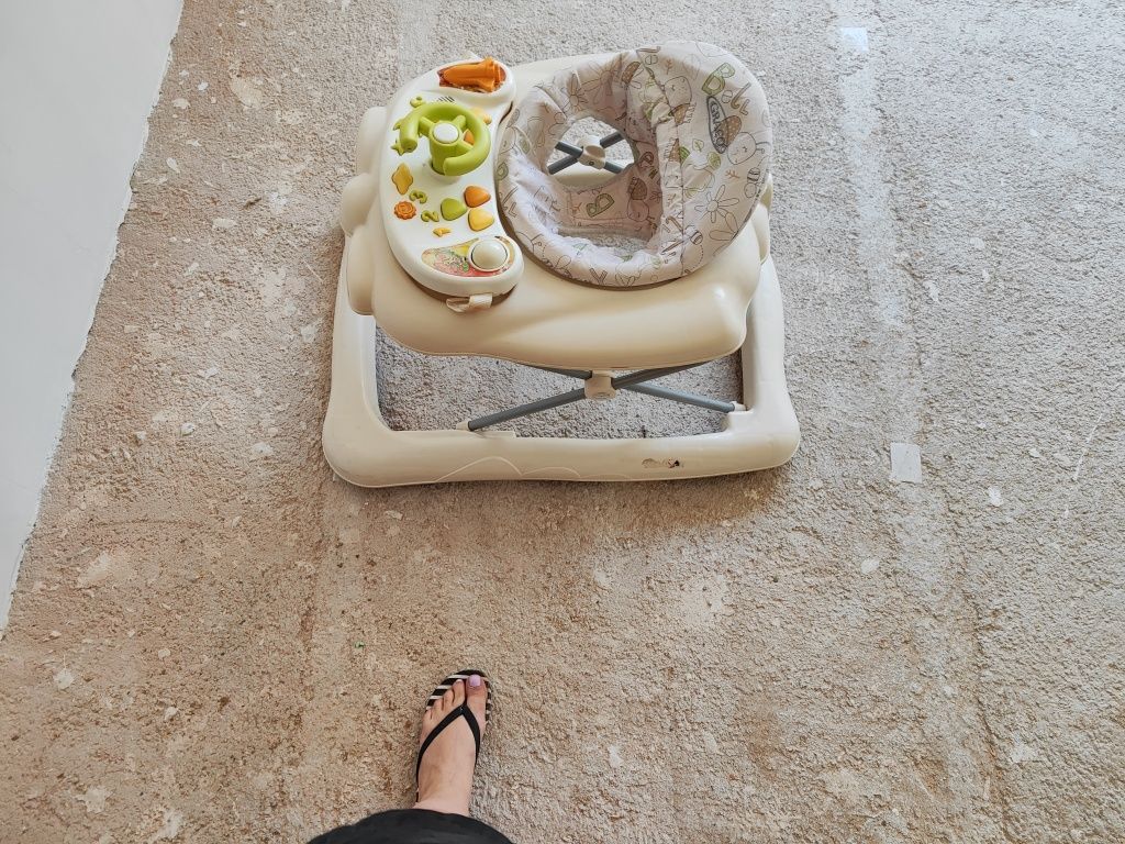 Бебешка проходилка Graco