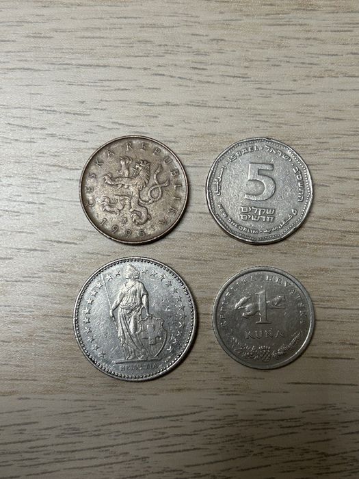 Monezi diferite tari