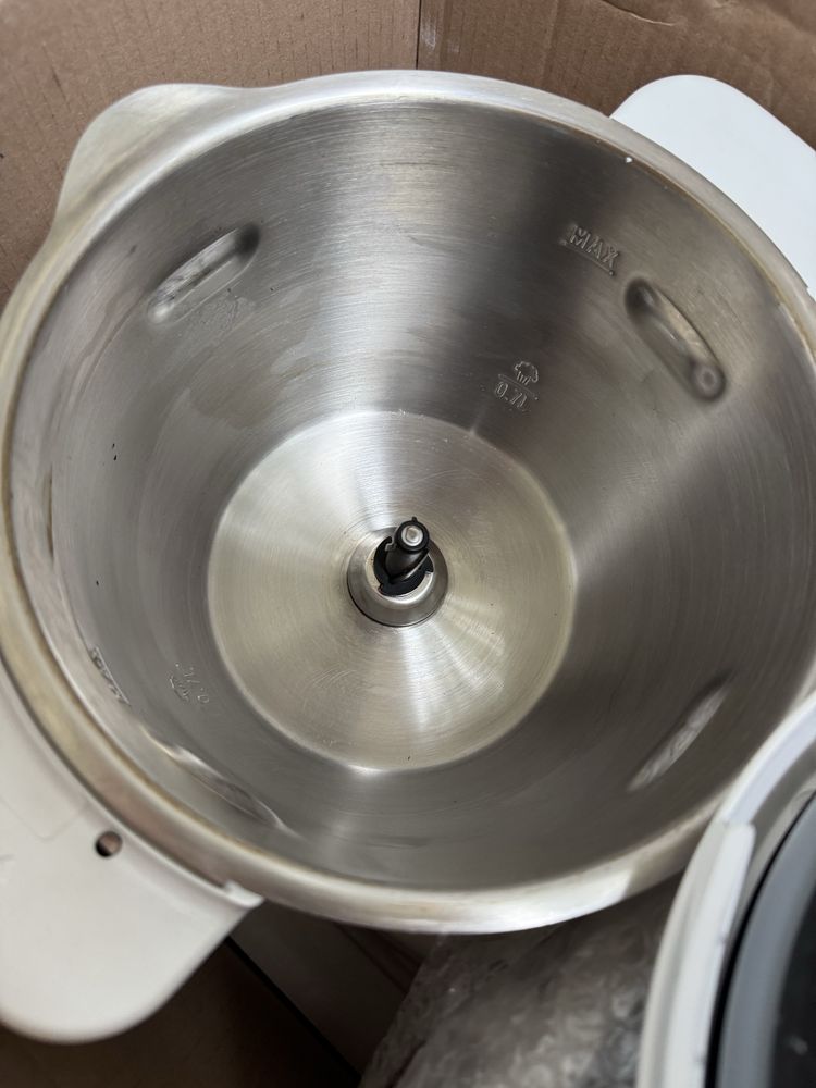Мултикукър, Кухненски Робот - Moulinex Companion XL HF805, 1550W!