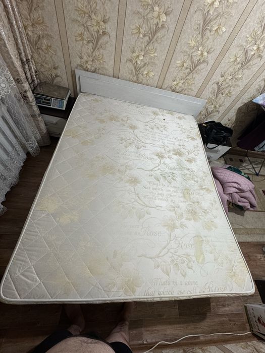 Продам мебель с связи переездом