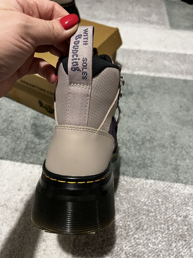 Dr. Martens marime 38