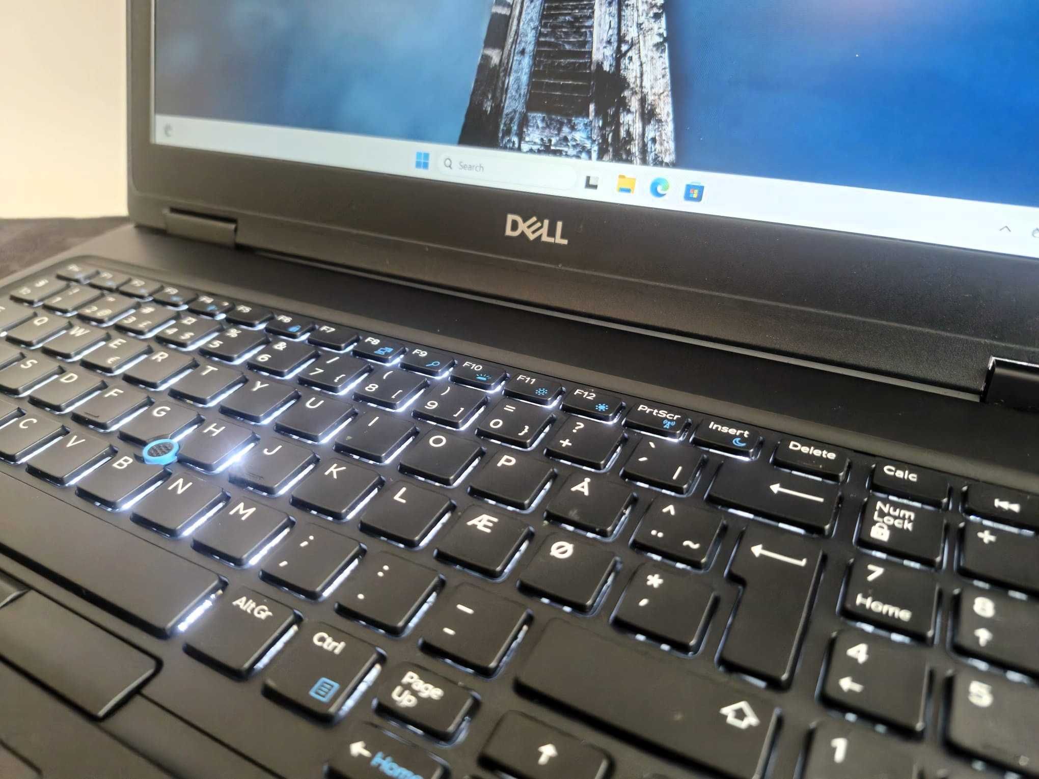 Dell Latitude 5590 15,6" FHD i5-8250U 32 GB RAM 256 GB SSD