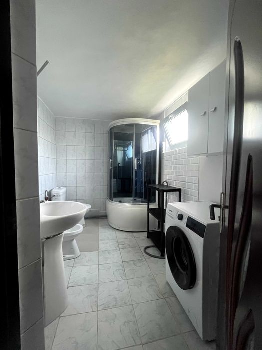 Apartament 2 camere spatios si primitor