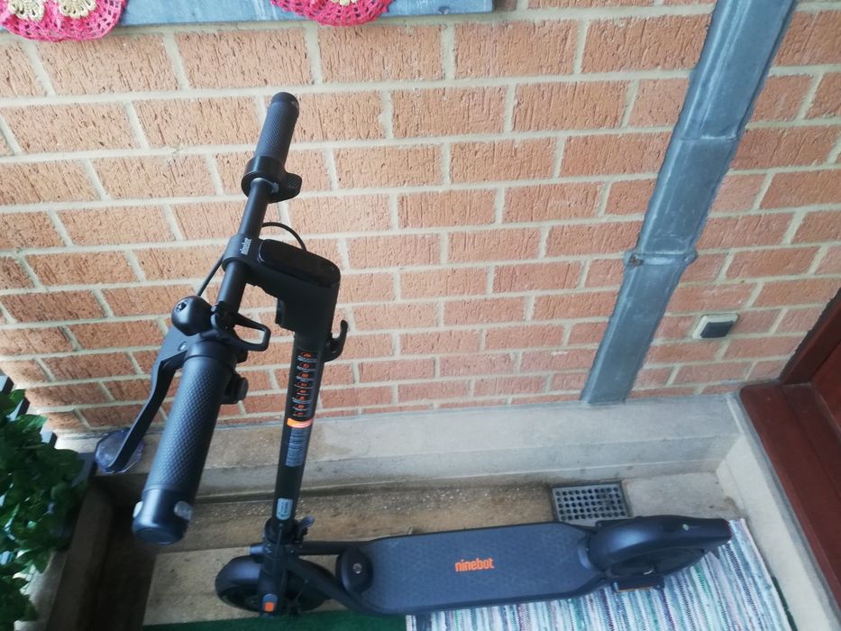 Електрически скутер SEGWAY Ninebot  Kickscooter F2 E