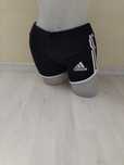Pantaloni scurți fete Adidas.