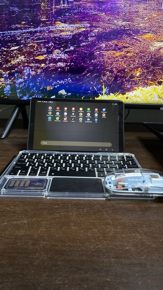 Планшет Samsung Galaxy Tab A9 с клавиатурой и мышкой. Рассрочка 0-0-12