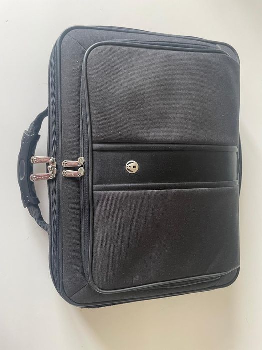 Vând laptop Toshiba Satellite P205-S6287