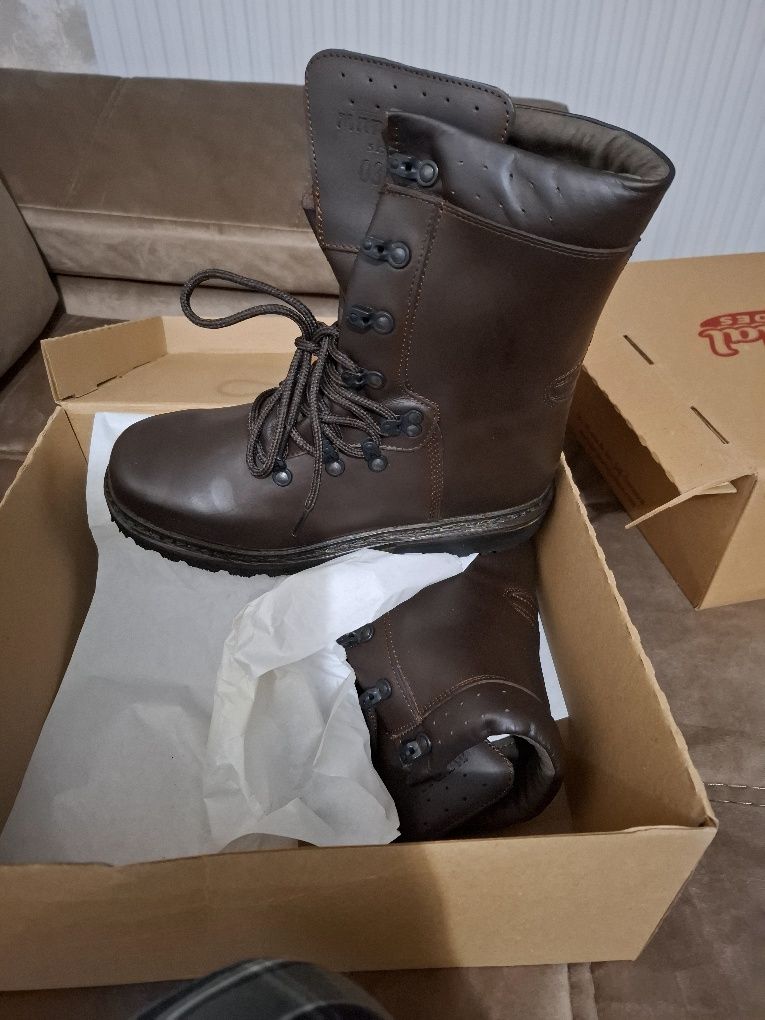 Bicanci militari  vara si iarna noi combat  si tinuta  nr 42/2