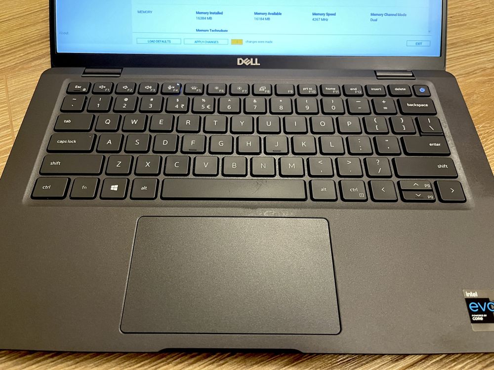 Laptop DELL Latitude 7420 i7, gen 11- stare excelenta