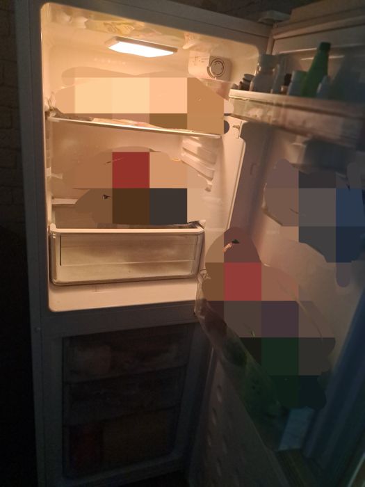 Продам холодильник