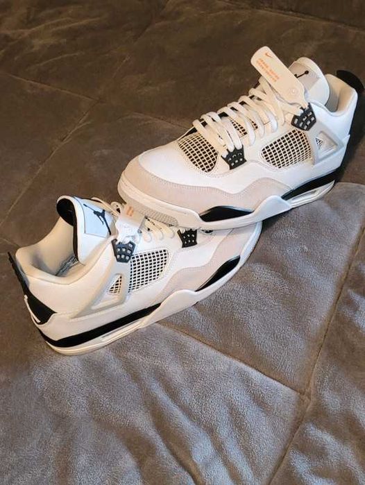 Jordan 4 Retro Military Black EU.42