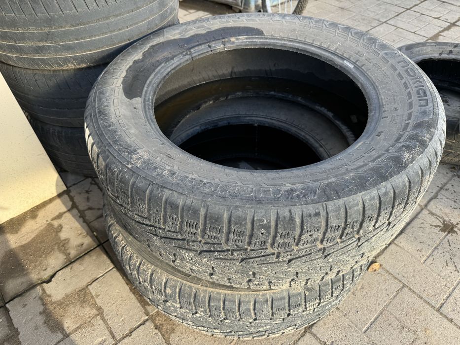 Зимние шины 2 шт