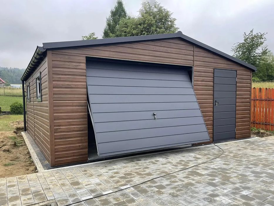 Garaj pe structura metalica 3.9 x 5m