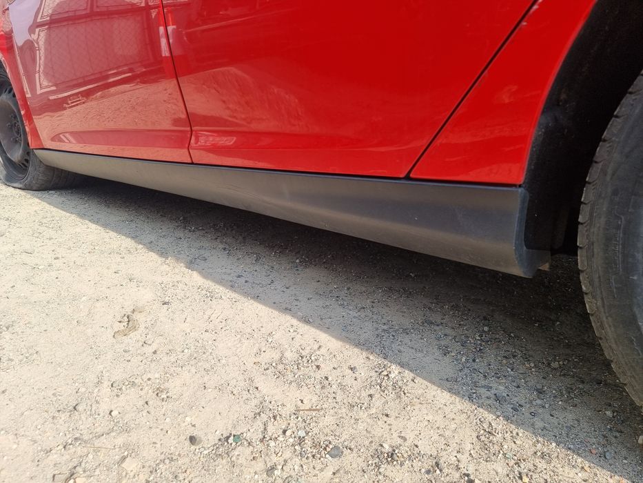 prag stanga plastic ford focus 3 break  2015