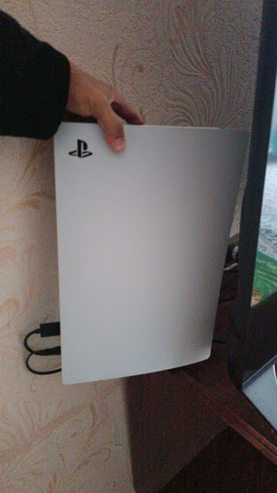 Продам Playstation 5 в подарок 15 дисков