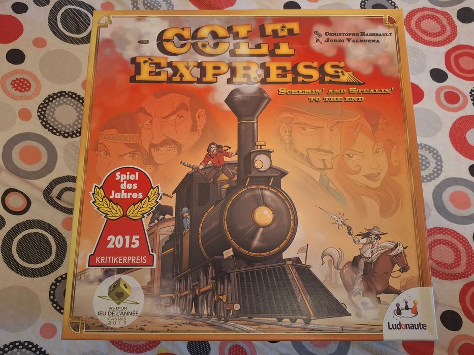 Diferite board games, boardgames, cardgame, exit, escape room