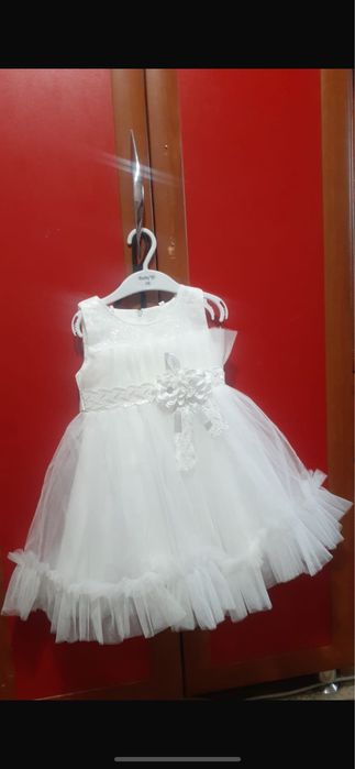 Продам платье рост 90