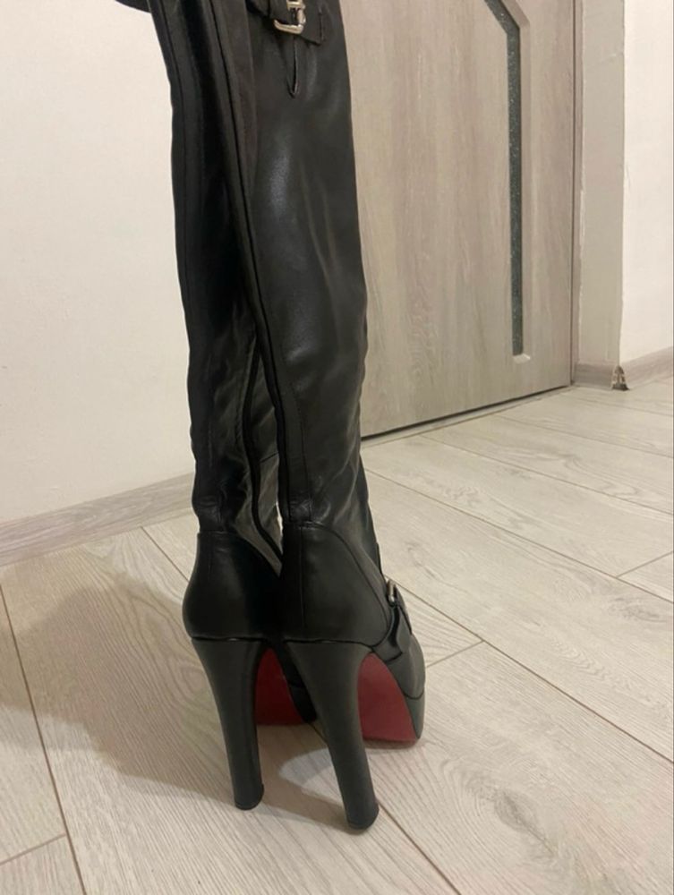 Cizme Christian Louboutin