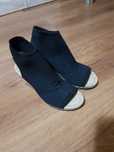 Sandale noi nr 37 , plata in cont.
