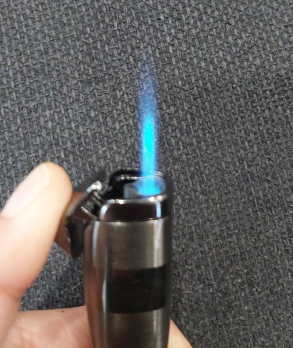 Луксозна запалка HONEST в подаръчна кутия,3 цвята