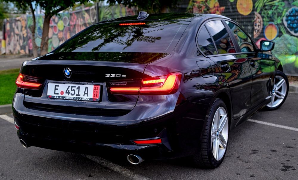 BMW 330E G20 2021